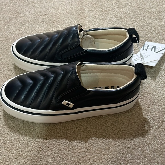 Zara slip on shoes size 1 NWT - Picture 3 of 5